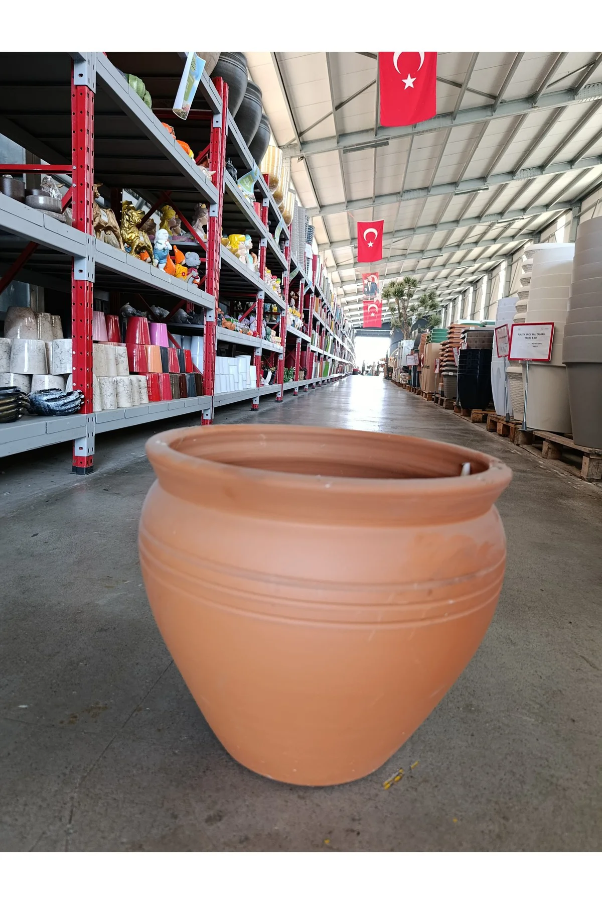 60 Litre Bombeli Sade Dekoratif Saksı