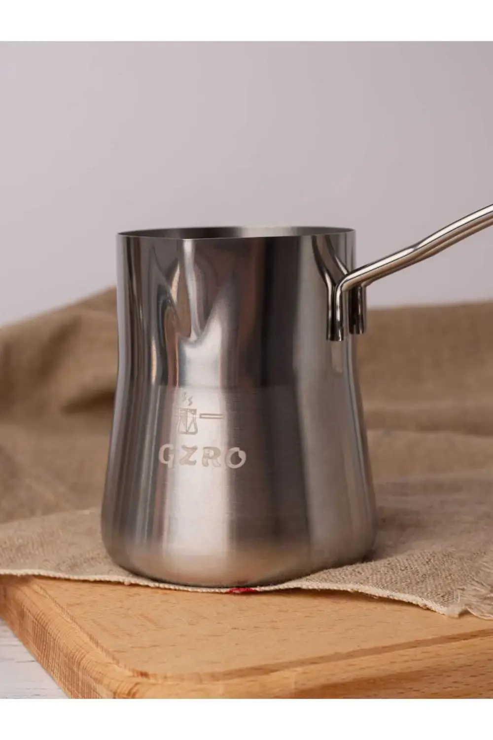 600 ml Gümüş kulplu KONİK Çelik Cezve Sütlük 1178227