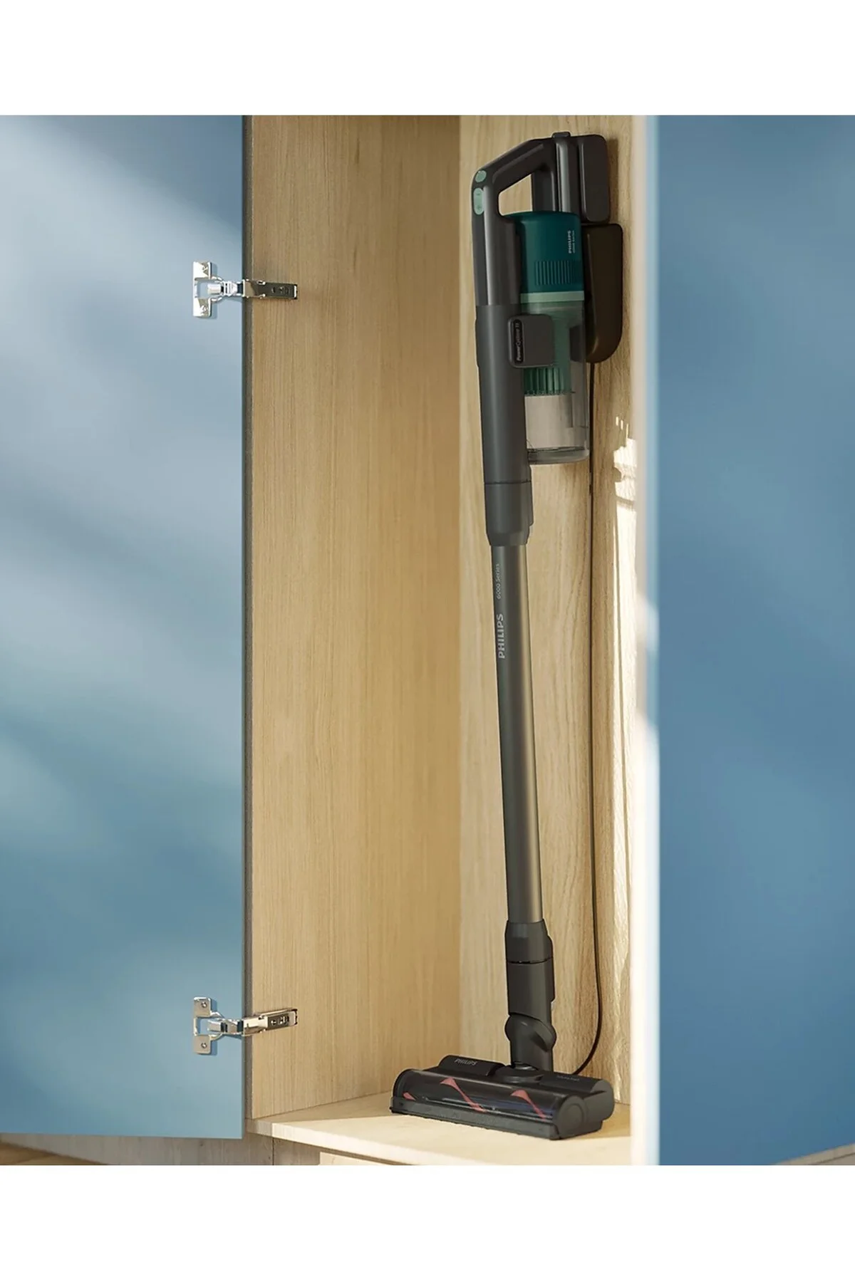 6000 Serisi XC6557/01 Şarjlı Dikey Süpürge