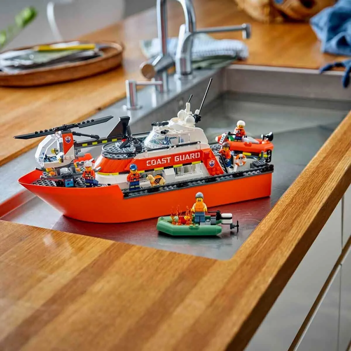 60504 Lego City Sahil Güvenlik Kurtarma Botu ve Helikopteri 742 parça +7 yaş Fiyatı, Yorumları ve Özellikleri