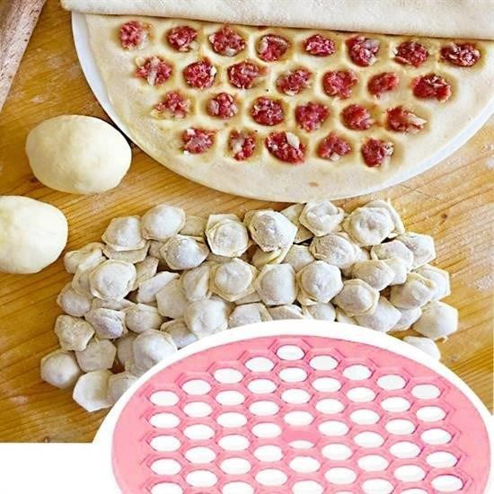 61 Bölmeli Petek Şekilli Pratik Mantı Kesici Açma Kalıbı Mantıma 61 Bölmeli Petek Şekilli Pratik Mantı Kesici Açma Kalıbı Mantıma