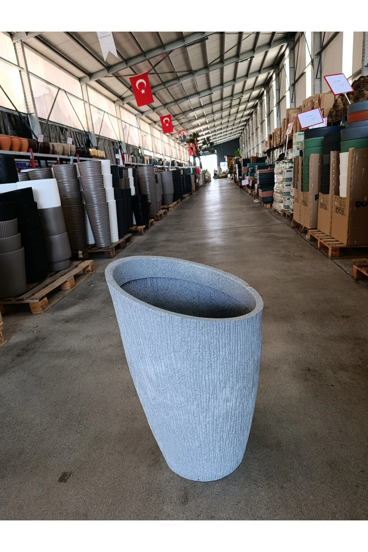 65 Litre Datça Dizayn Fiberglas Saksı 65 Litre Datça Dizayn Fiberglas Saksı - Görsel 6