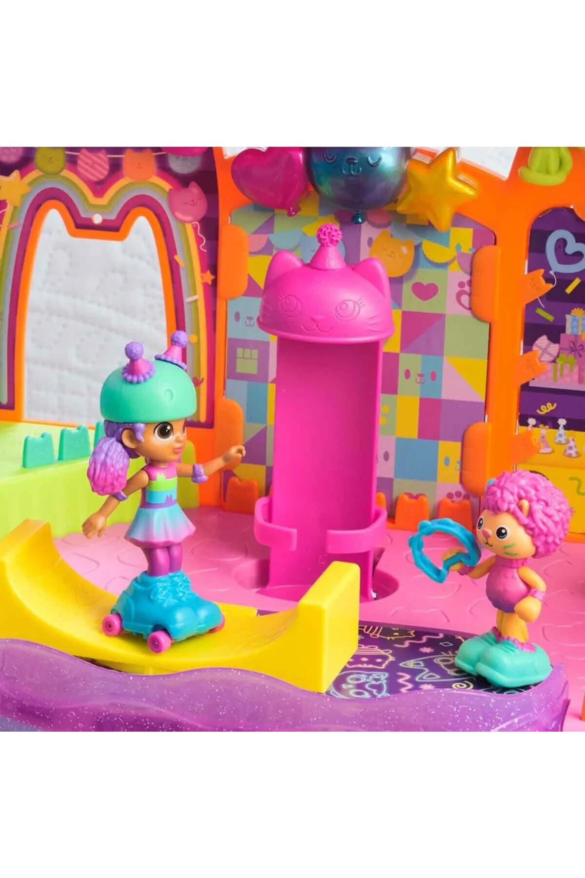 69755 FİGÜR OYUN SET GABBY S DOLLHOUSE ÇATI KATI PATEN PARTİSİ