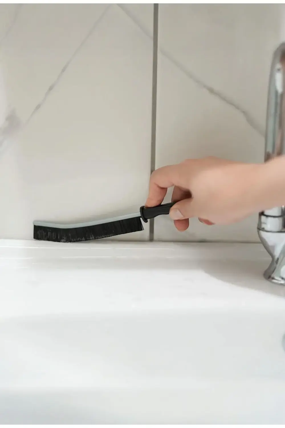 6'lı Dar Alan Temizlik Fırçası Seti – Cam Kanalı ve Radyatör Temi