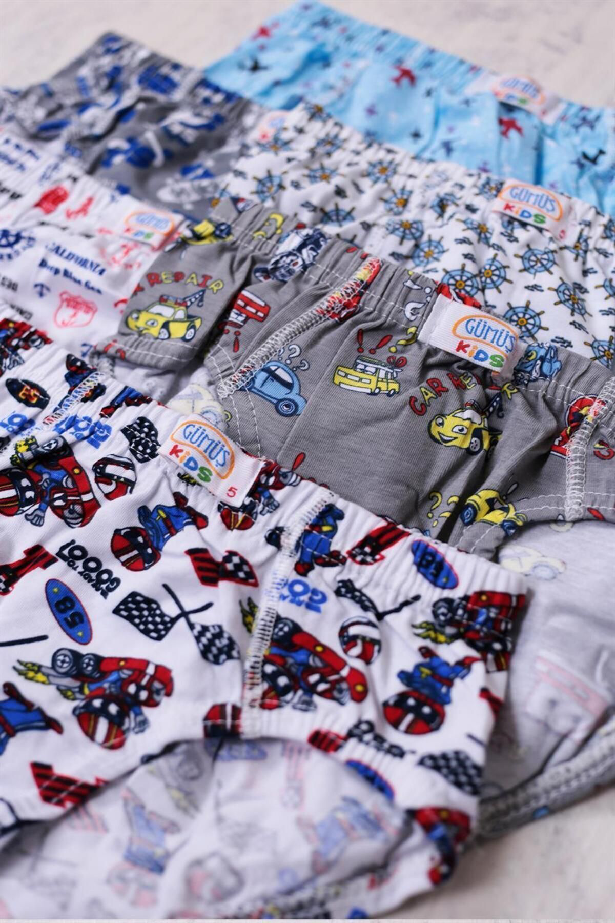 6'lı Erkek Çocuk Karışık Desenli Slip Külot
