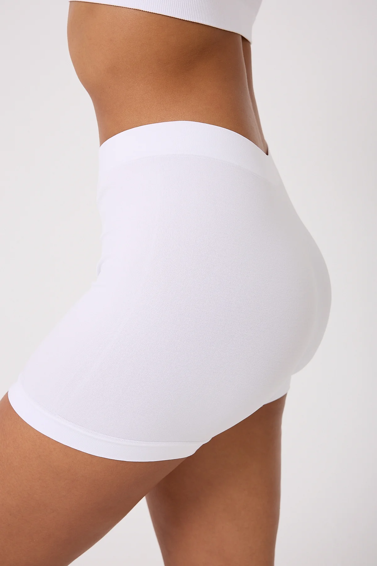 6'lı Kadın Dikişsiz Esnek Basic Boxer