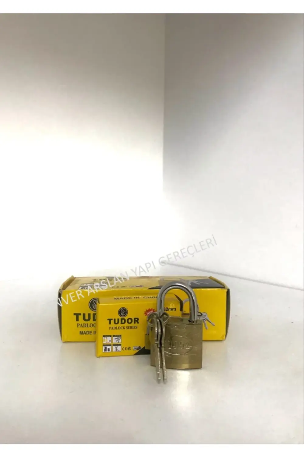 6'lı Sarı Asma Kilit 32 Mm
