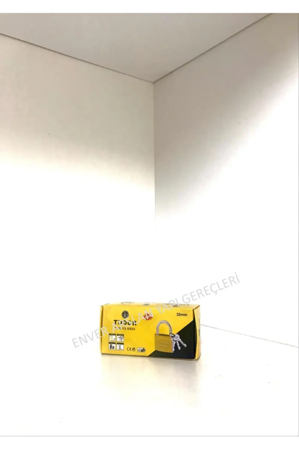 6'lı Sarı Asma Kilit 32 Mm