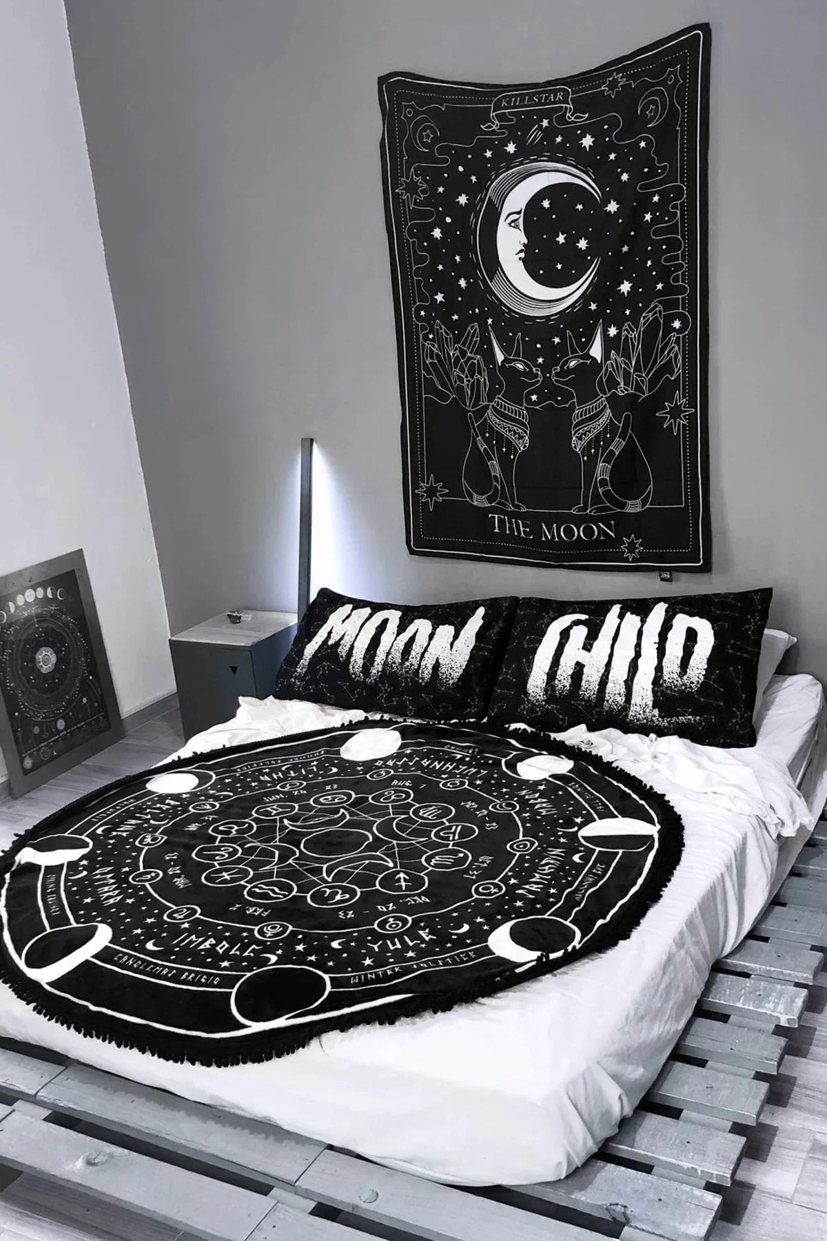 70 X 100 Cm Sphynx Cat The Moon Duvar Halısı
