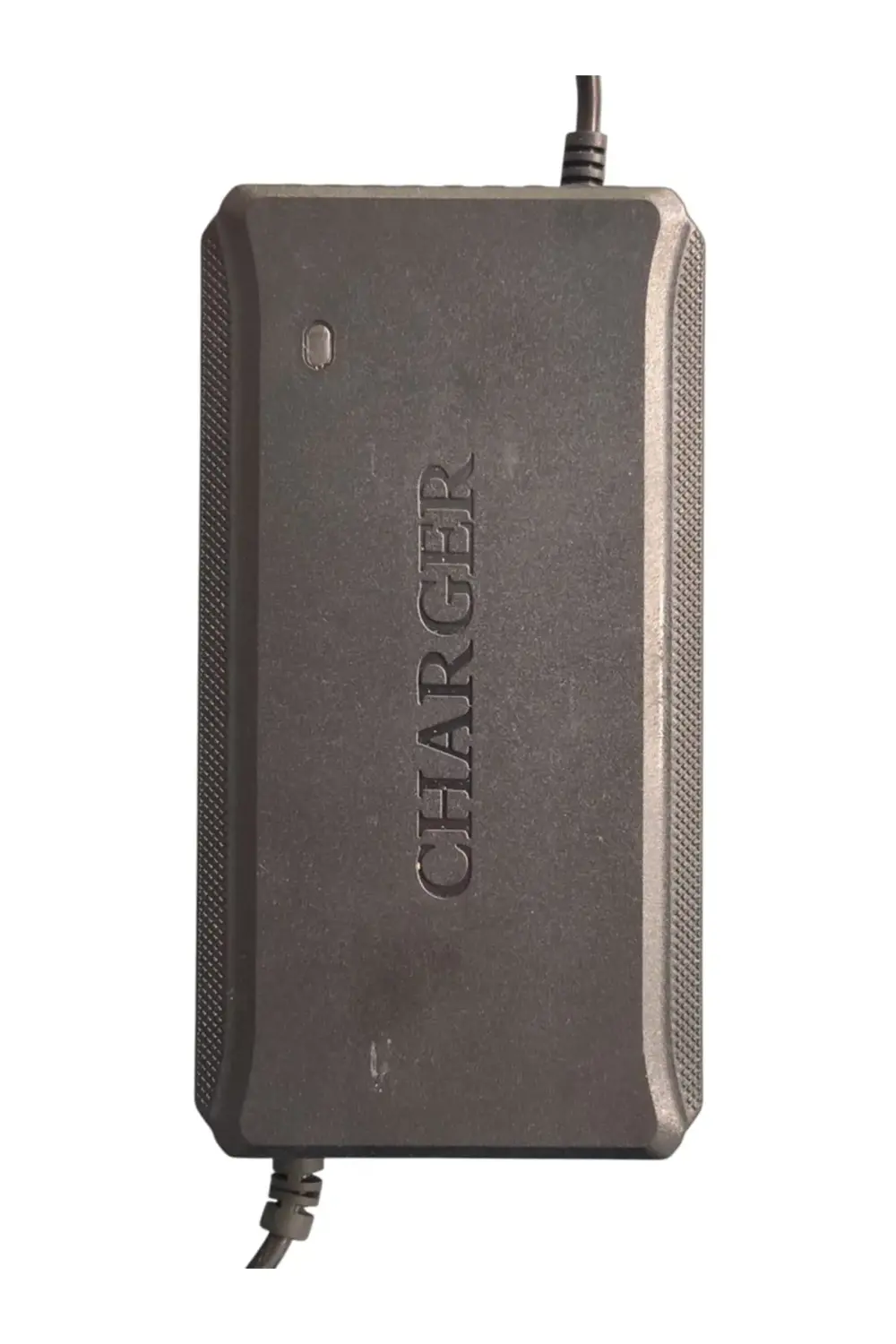 72V 20A Akü Şarj Cihazı – Kurşun-Asit Aküler için Güvenli ve Güçl 72V 20A Akü Şarj Cihazı – Kurşun-Asit Aküler için Güvenli ve Güçl