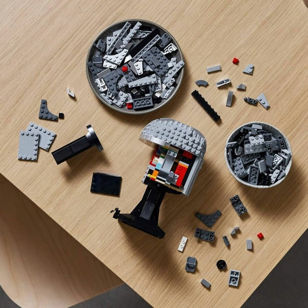 75328  Mandalorian™ Kaskı 584 parça +18 yaş