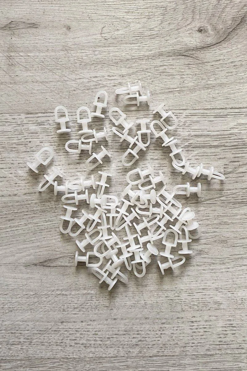 75'li Dikmeli Perde ve Tül Korniş Halkası — Sağlam Sert Plastik, Tüm Kornişlere Uyumlu Fiyatı, Yorumları ve Özellikleri