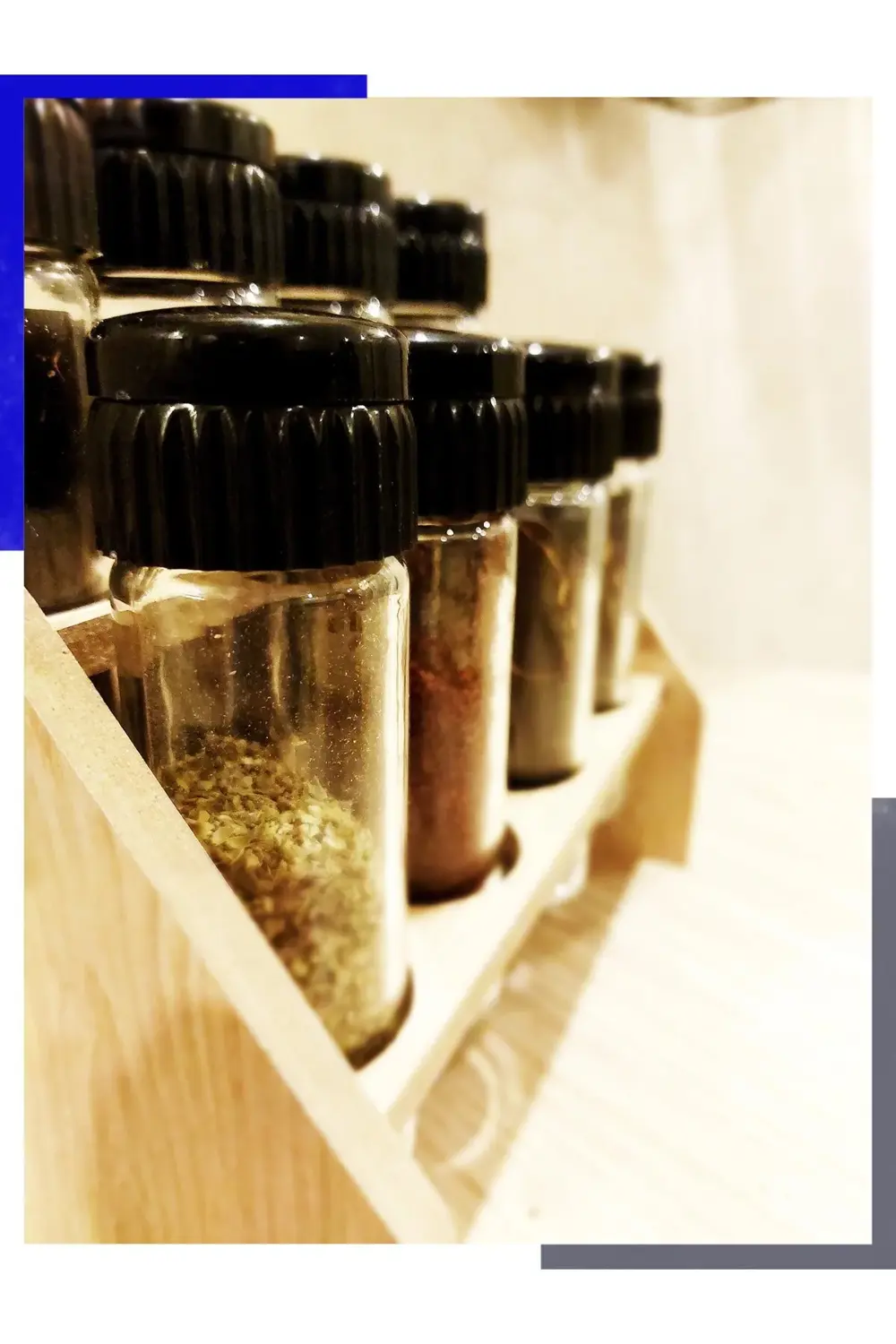 8 Li Baharat Takımı Ahşap Stantlı Tuzluk Biberlik Seti Baharatlık