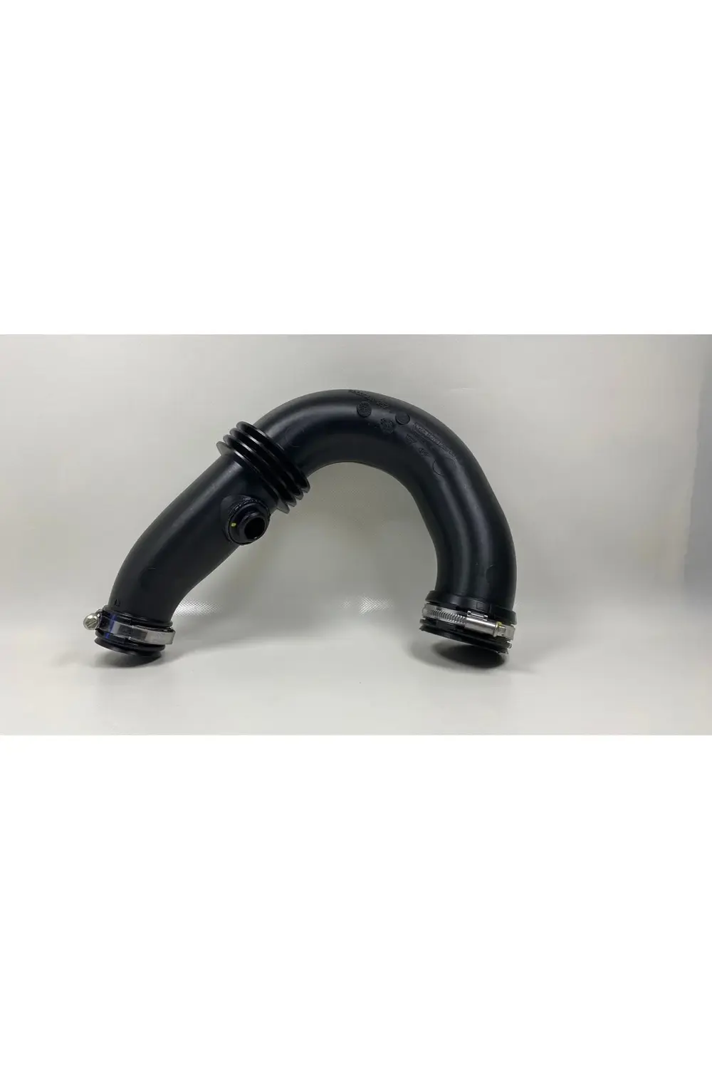 8200368252 M / / Hava Filtre Borusu K9k Clıo Kango 1.5