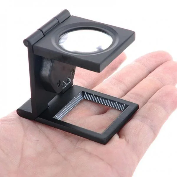 8x Büyütme Katlamalı Büyüteç – 25x25mm Çelik Kaplı Optik Cam Lupe Fiyatı, Yorumları ve Özellikleri