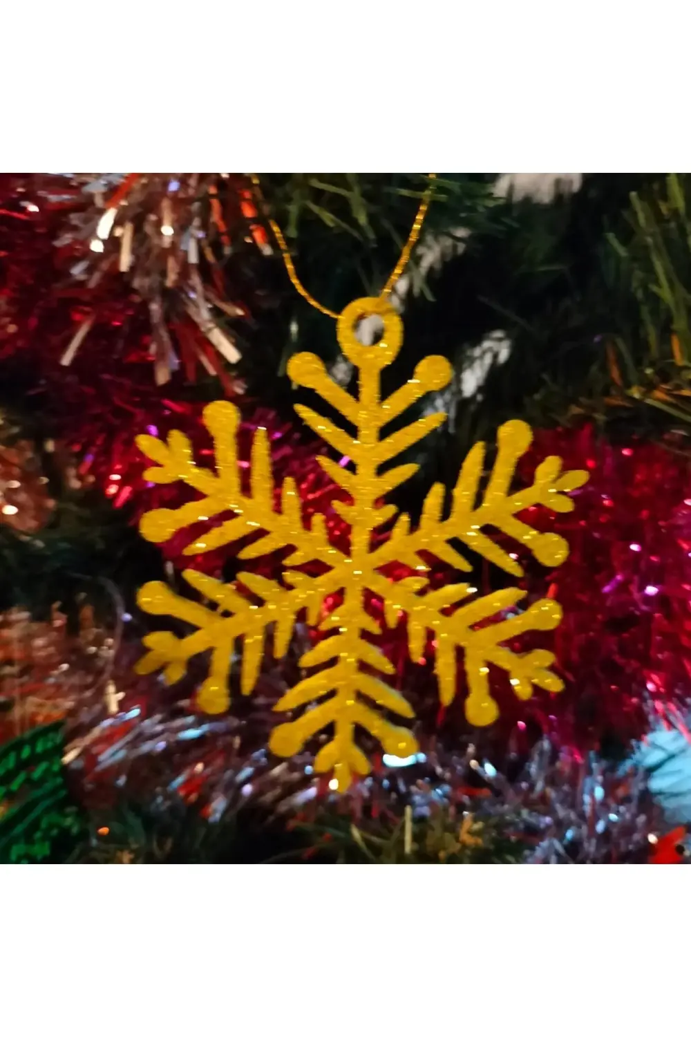 8x8 Cm Sarı 12 Li Kar Tanesi Figürlü Sarı Renkli Yılbaşı Ağacı Ve