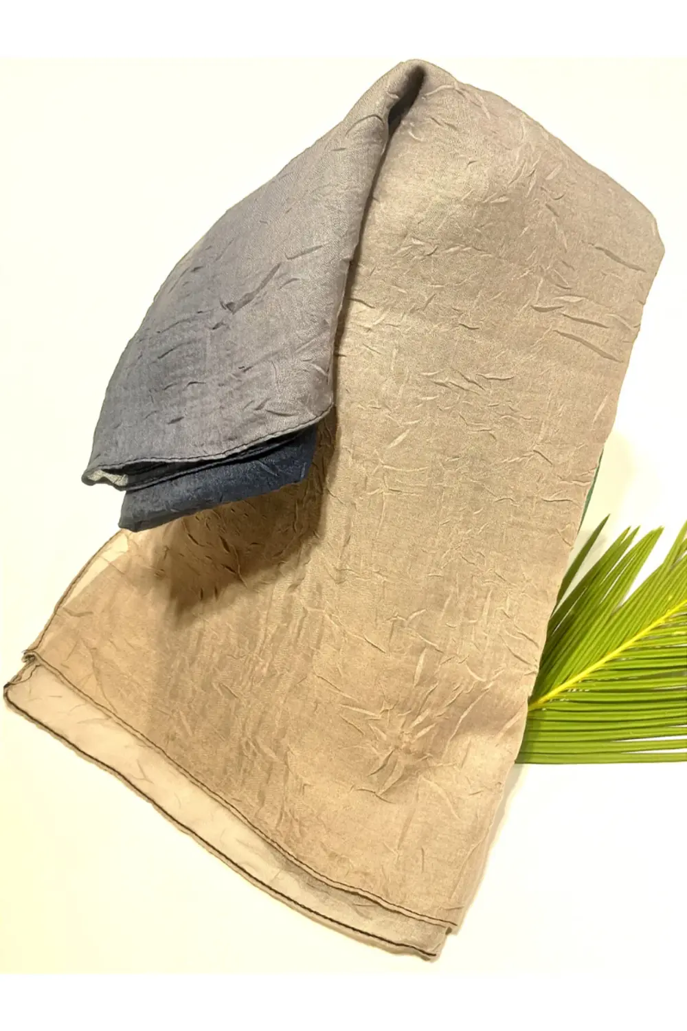 90x90 Lüks Figürlü Gösterişli Dökümlü Eşarp