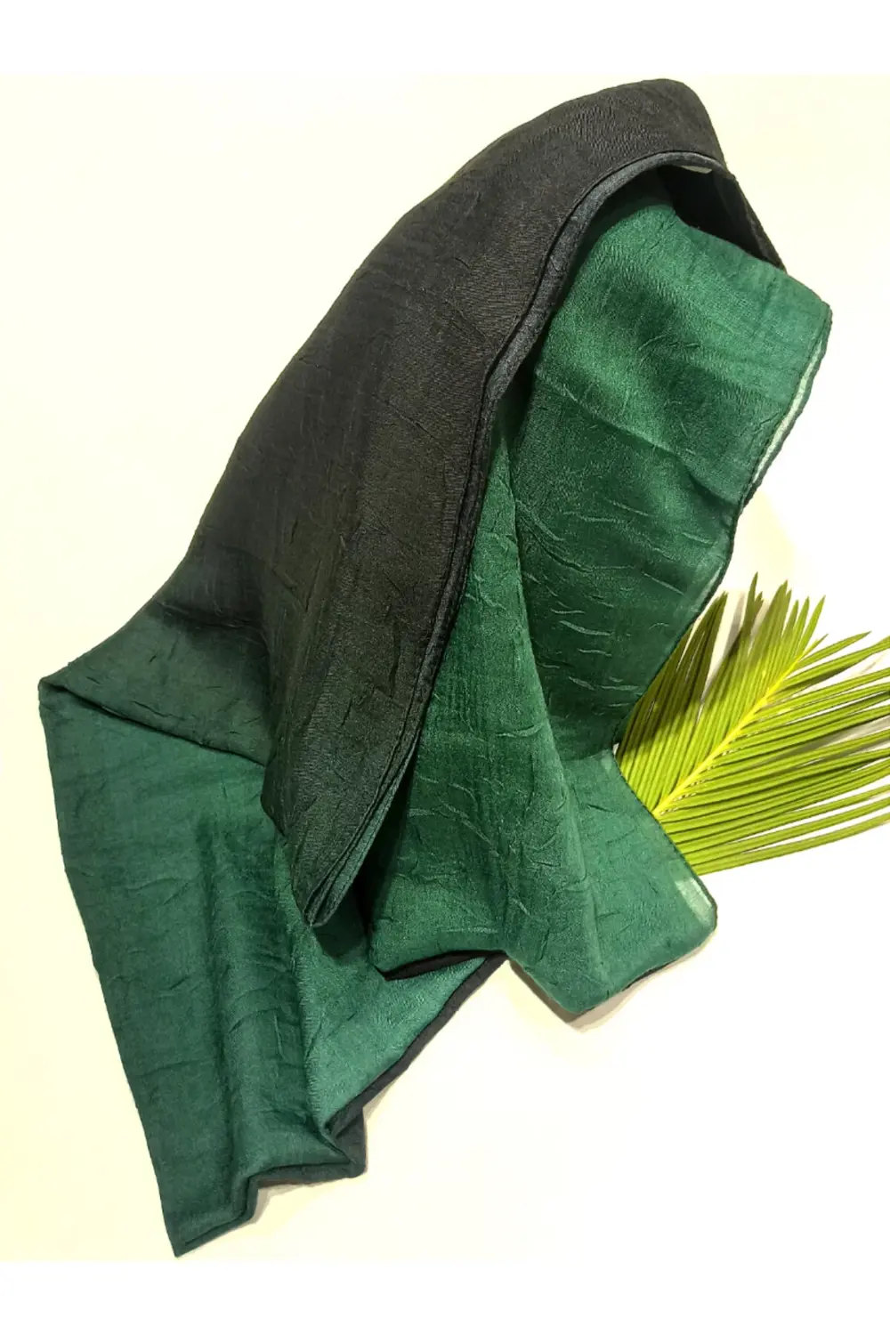 90x90 Lüks Figürlü Gösterişli Dökümlü Eşarp