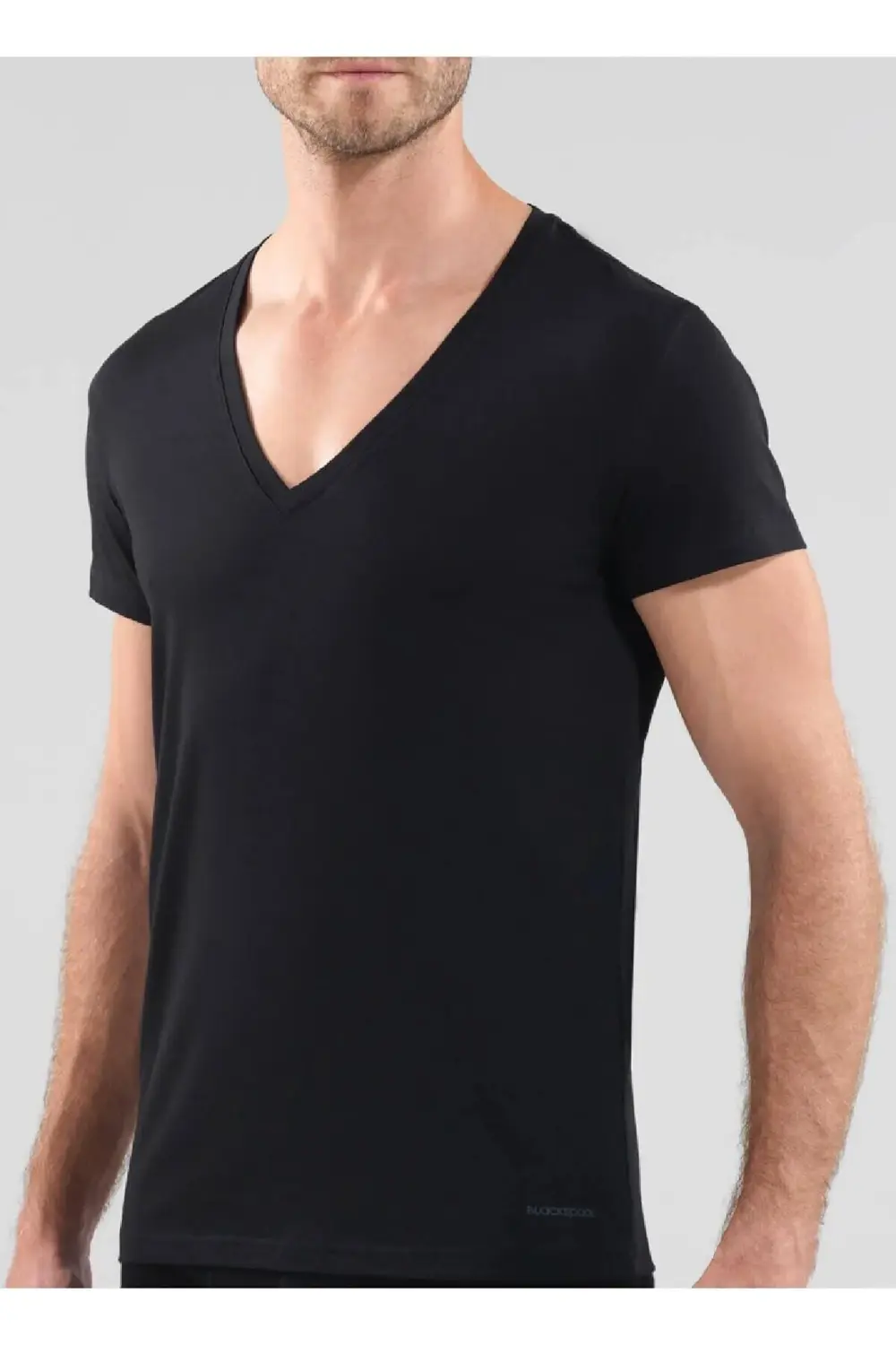 9212 Pamuklu Derin V Yaka T-shirt