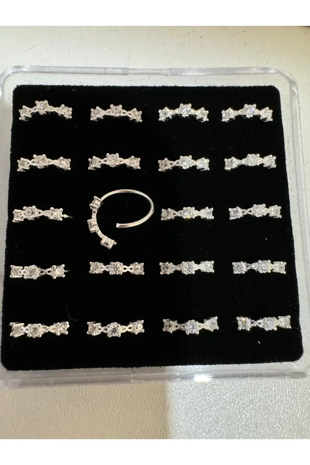 925 AYAR GÜMÜŞ 3 LÜ ZİRKON TAŞLI HALKA HIZMA