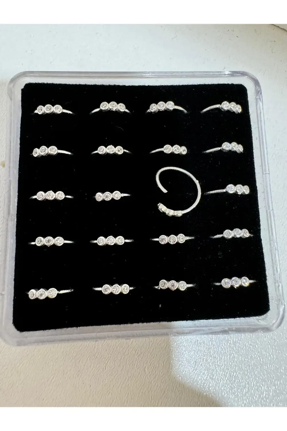 Arescollection 925 Ayar Gümüş  3Lü Yuvarlak Zirkon Taşli Halka Hizma