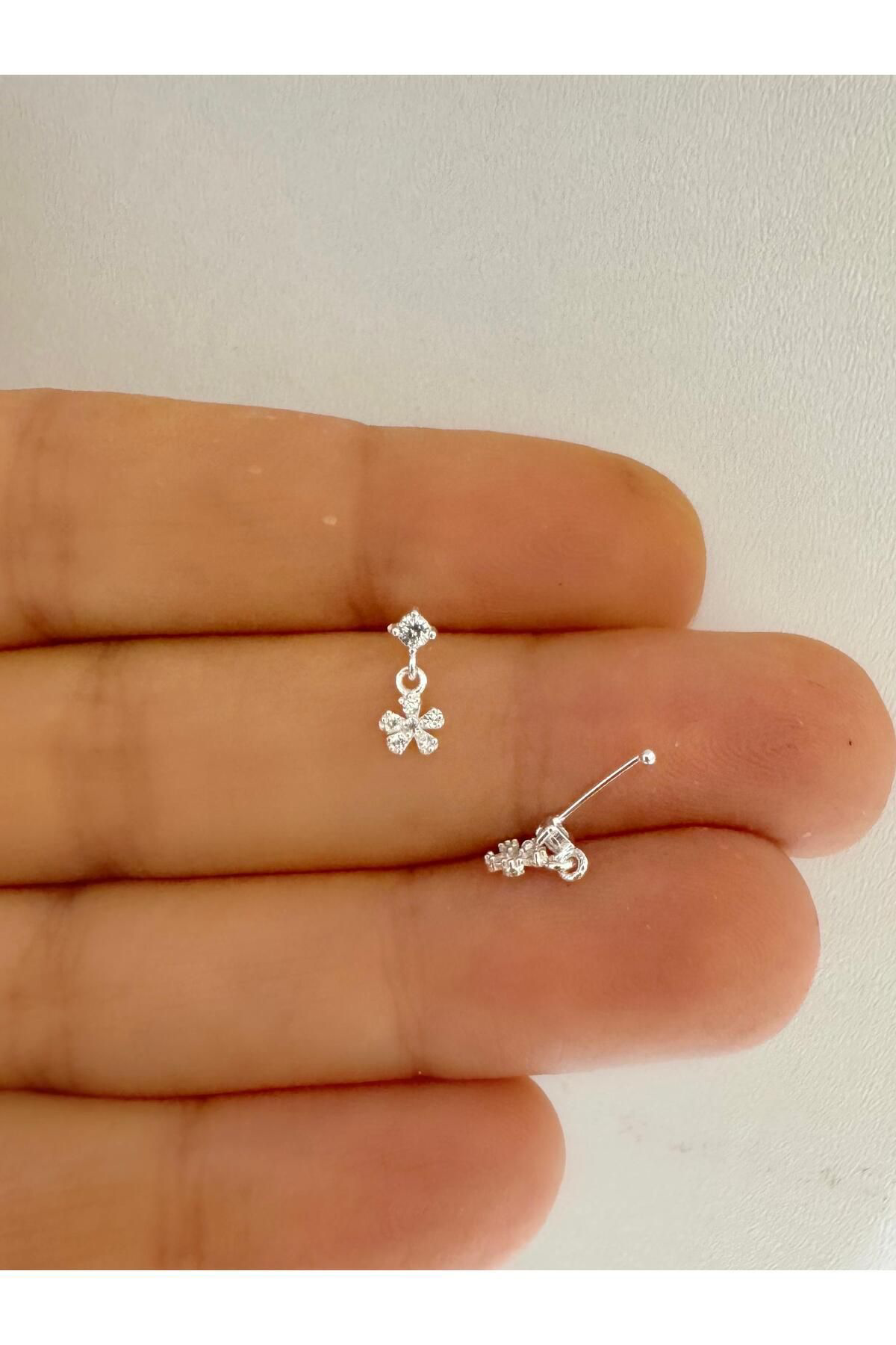 Arescollection 925 Ayar Gümüş Zirkon Taşli Sallantili  Çiçekli  Hizma