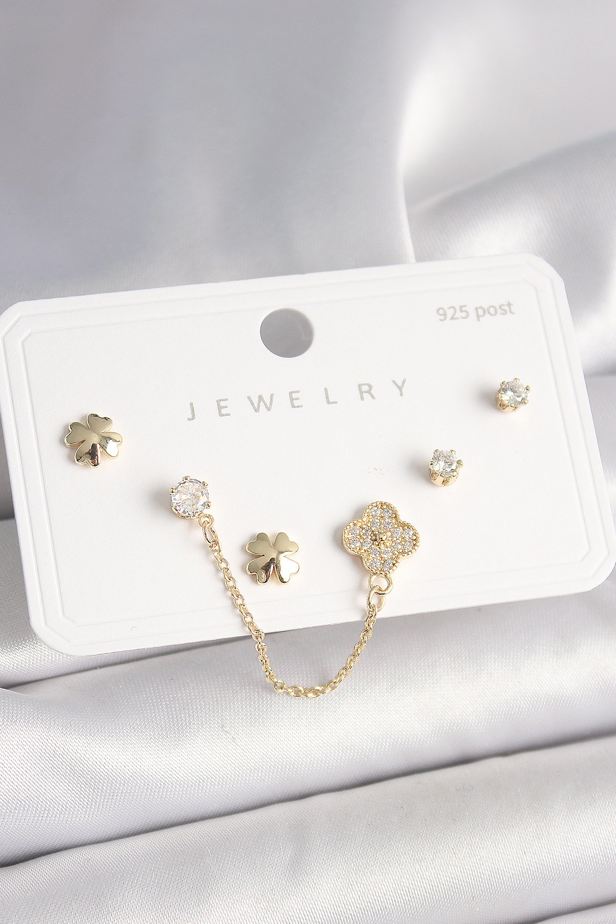 925 Ayar Gümüş Çivi Pirinç Gold Renk Zirkon Taşlı Yonca Model Sal