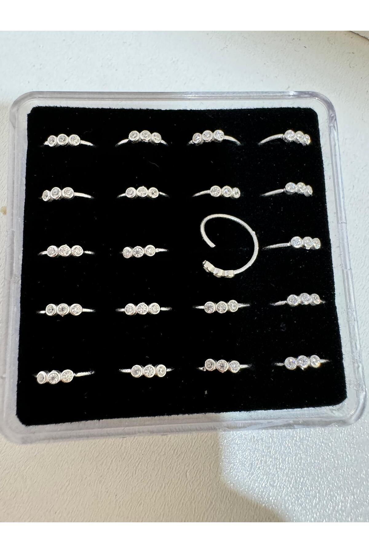 Arescollection 925 Ayar Gümüş  3Lü Yuvarlak Zirkon Taşli Halka Hizma