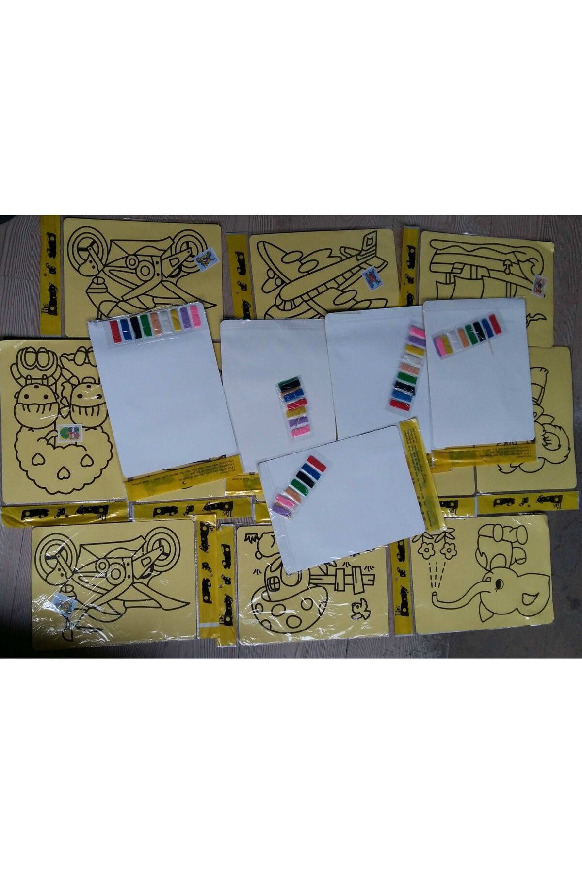 A4 Boyutunda 10 Adet Kum Boyama Seti, Büyük Boy Kum Boyama Seti