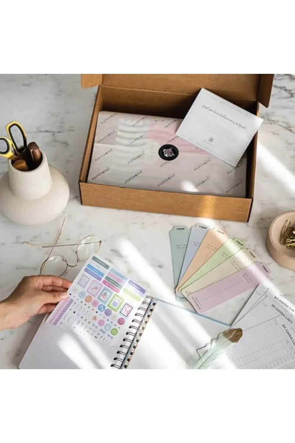 A5 Spiralli Sert Kapak Lastikli Düz - Çizgisiz Not Defteri Kelebe