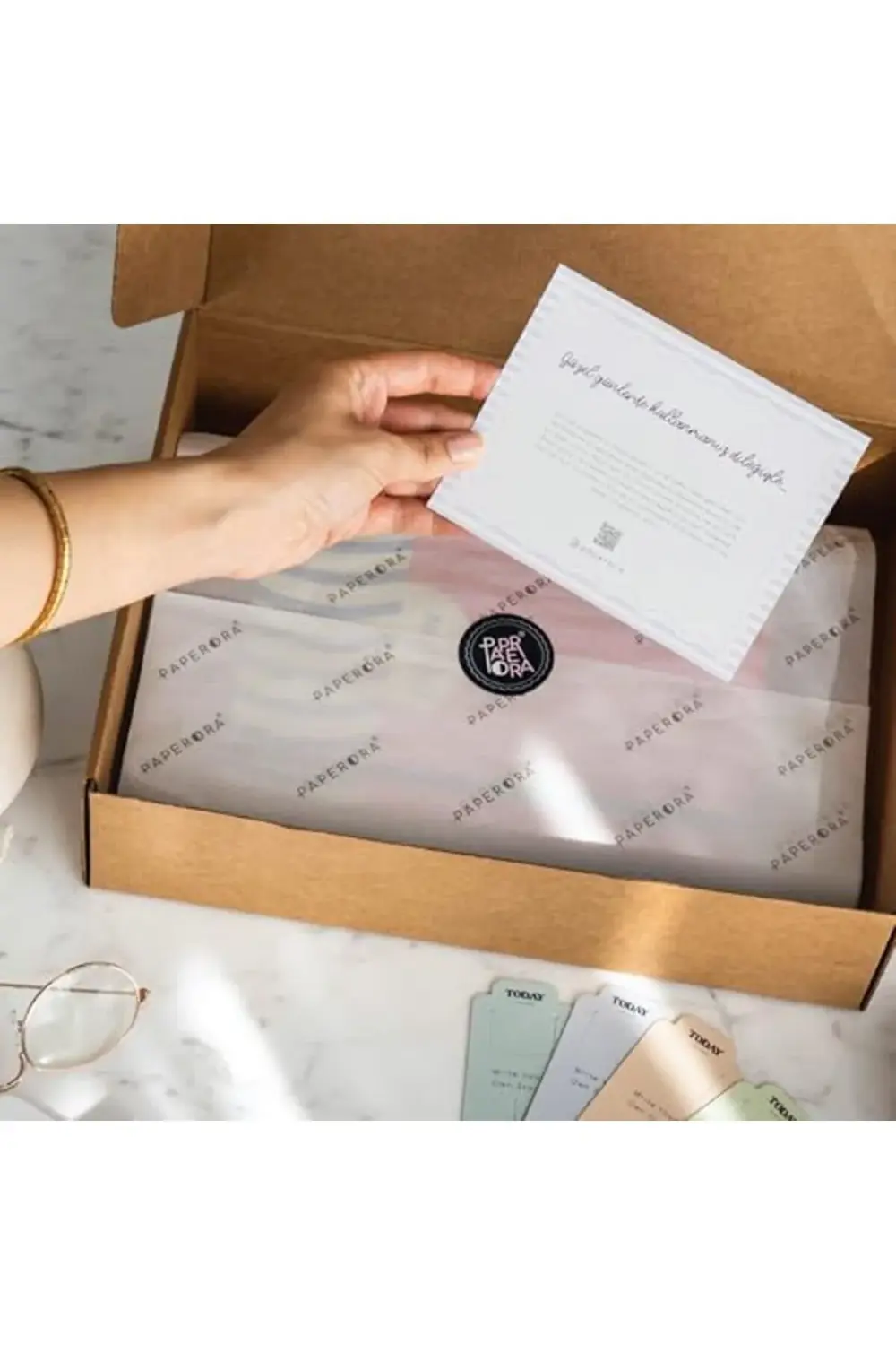 A5 Spiralli Sert Kapak Lastikli Noktalı Not Defteri Kiraz 1178227