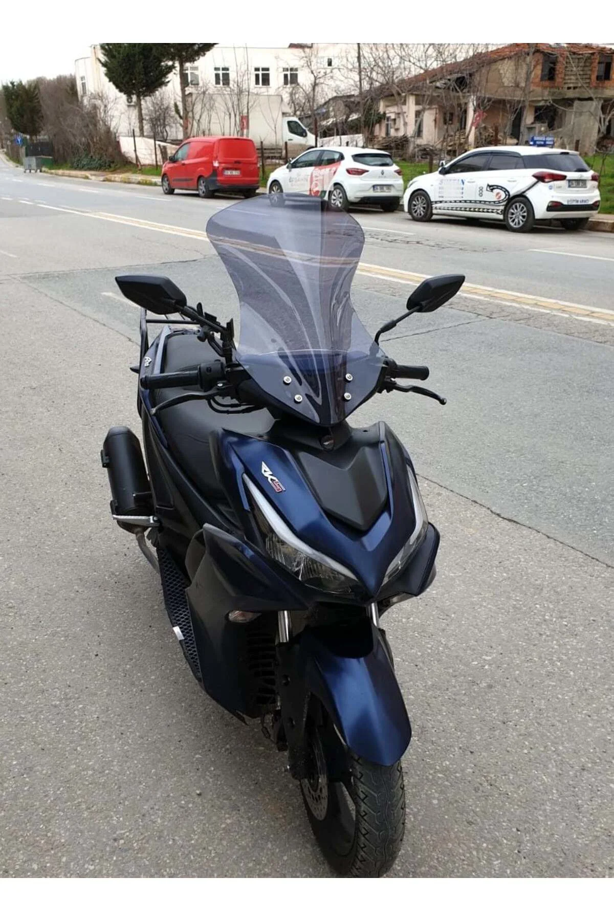 Abush Benice A-150 Ön Cam 2023-2026 Model 54cm Füme Renkli Sporti
