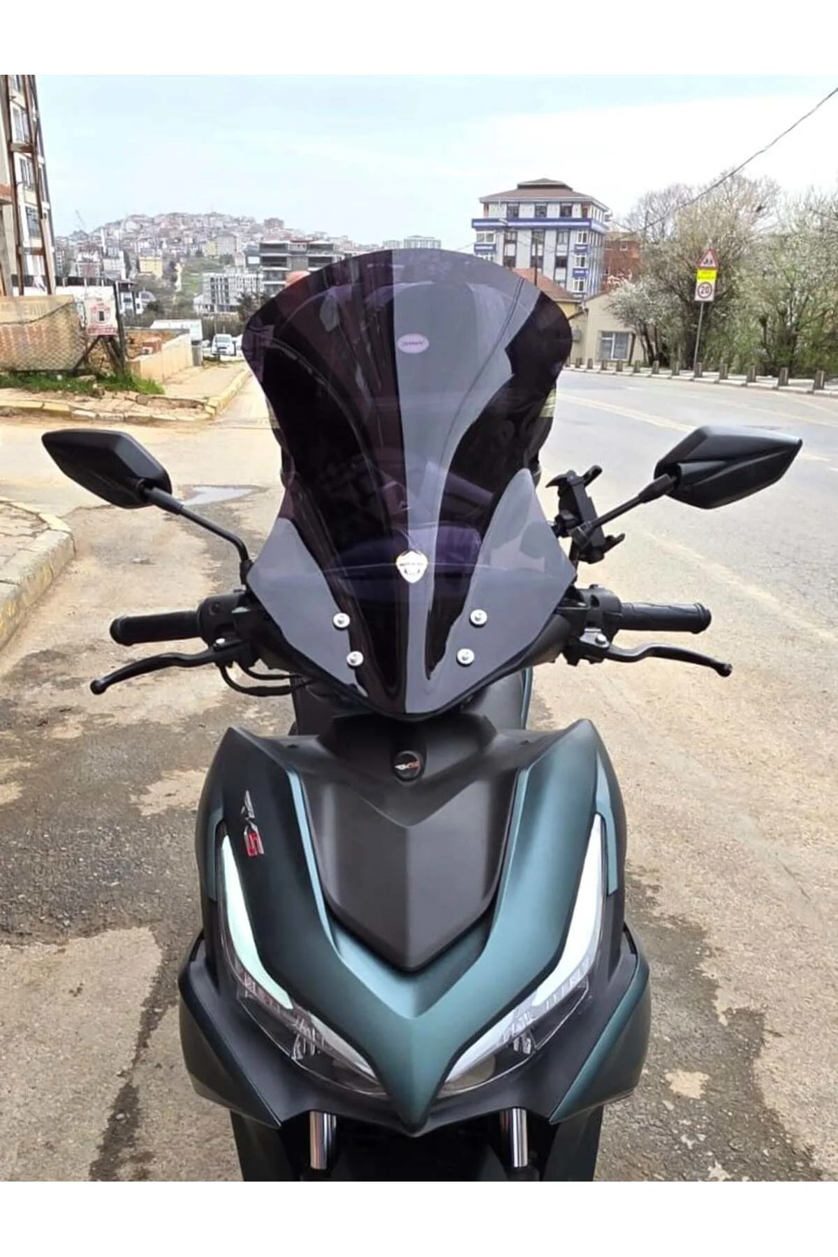 Abush Benice A-150 Ön Cam 2023-2026 Model 54cm Siyah Renkli Sportif Model