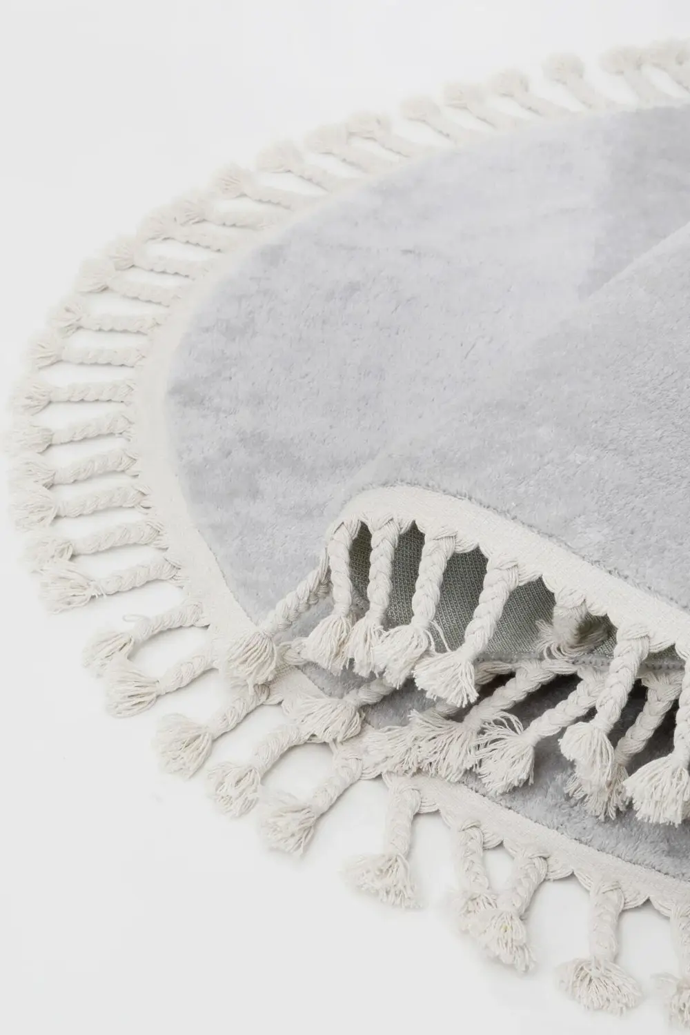 Açık Gri Yuvarlak Post Dokuma Halı Püsküllü Peluş Halı Antibakter