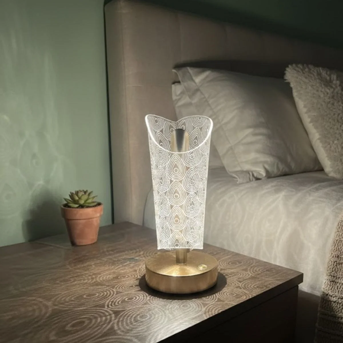 Açık Silindirik Kristal Damla model Led Masa Lambası – Gold Tabanlı, Dokunmatik, 3 Renk Işık Modlu, Şarjlı Modern Dekoratif Gece Lambası Bx40 Açık Silindirik Kristal Damla model Led Masa Lambası – Gold Tabanlı, Dokunmatik, 3 Renk Işık Modlu, Şarjlı Modern Dekoratif Gece Lambası Bx40