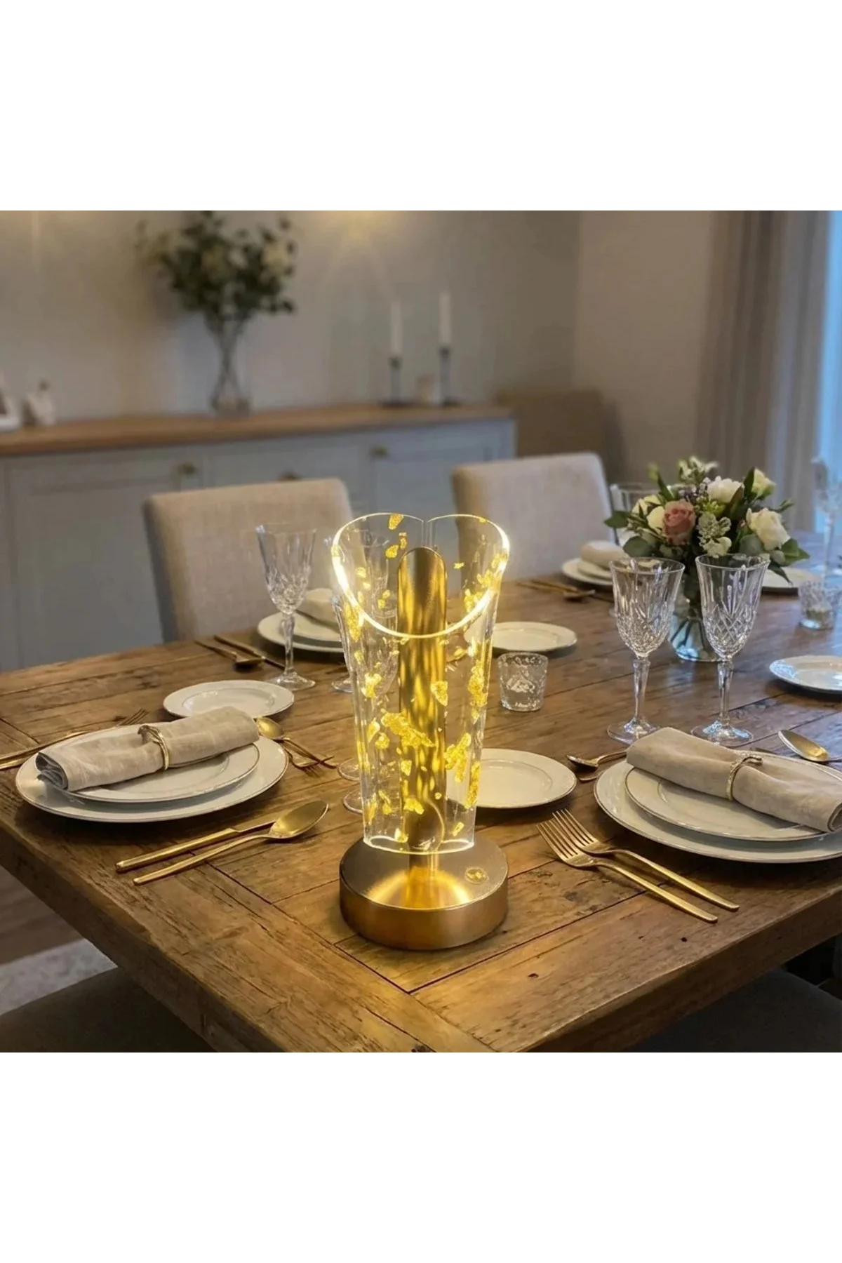 Açık Silindirik Kristal Altın Toz Model LED Masa Lambası – Gold Tabanlı, Dokunmatik, 3 Renk Işık Mod Açık Silindirik Kristal Altın Toz Model LED Masa Lambası – Gold Tabanlı, Dokunmatik, 3 Renk Işık Mod