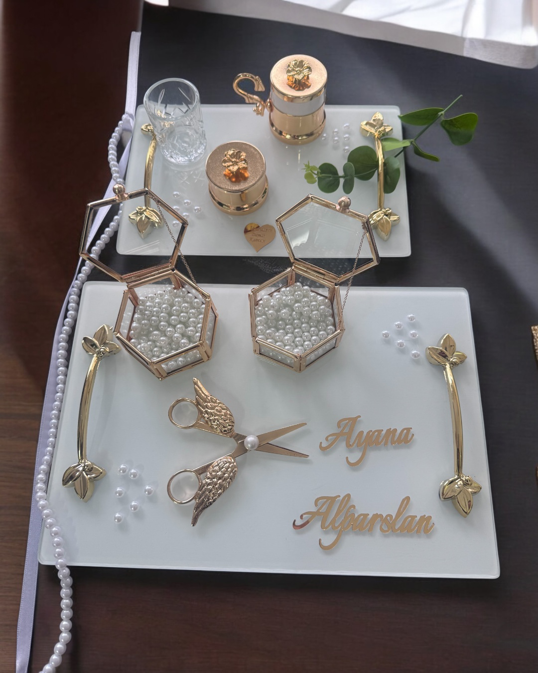 Adore Gold Beyaz İncili Söz Tepsisi Nişan Tepsisi ve Damat Kahve 