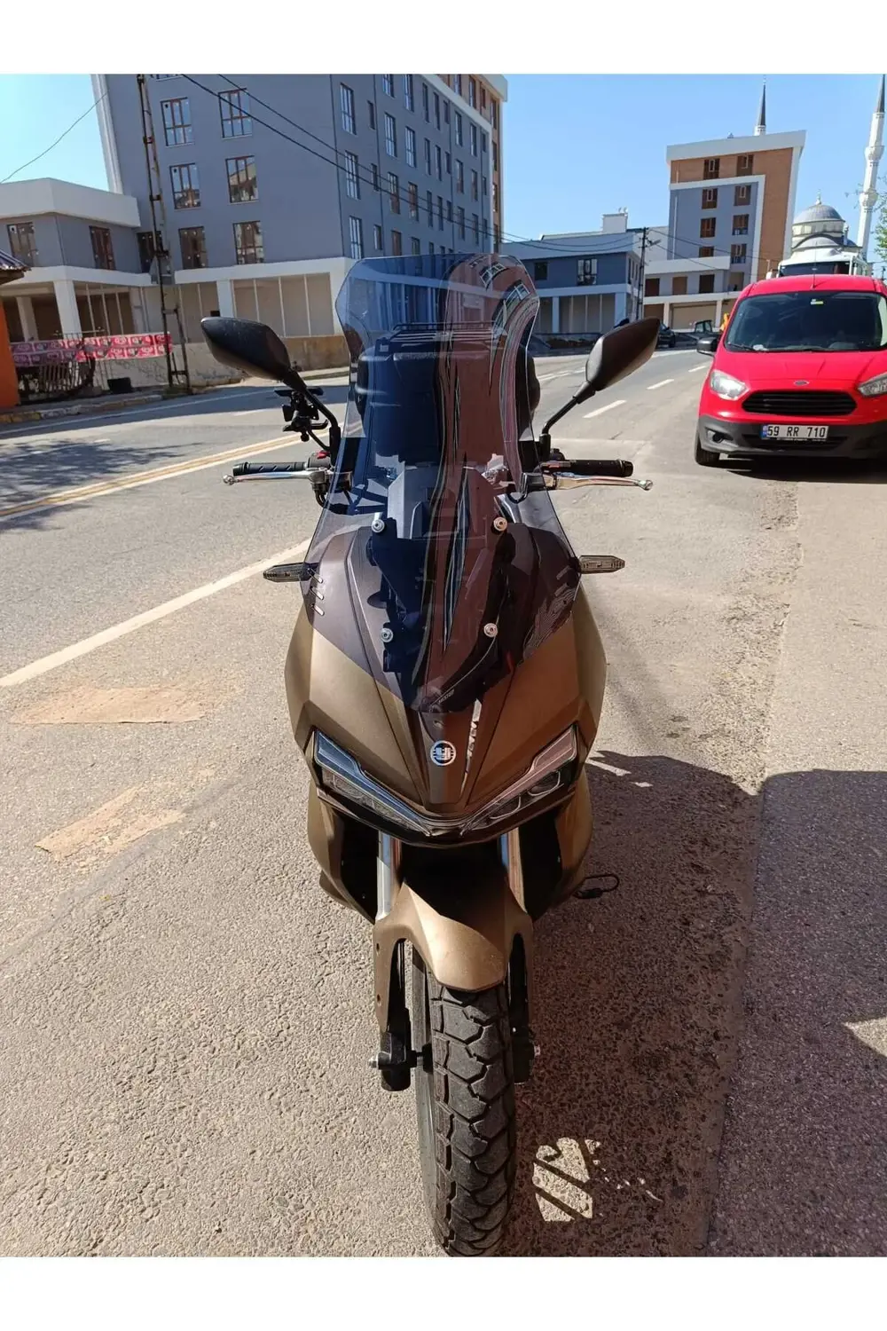 Adventure 150 Ön Cam 2021 2024 Model 55cm Açıkfüme Renkli 4mm KIS