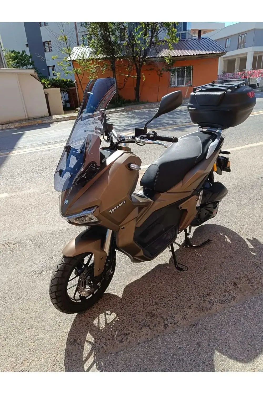 Adventure 150 Ön Cam 2021 2024 Model 55cm Açıkfüme Renkli 4mm KIS