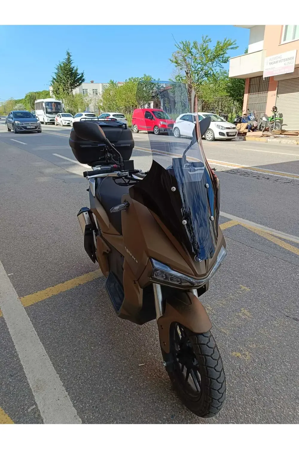 Adventure 150 Ön Cam 2021 2024 Model 78cm Açıkfüme Renkli 4mm UZU