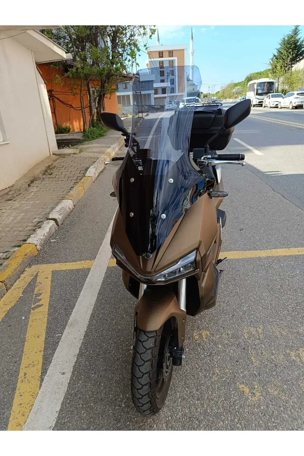 Adventure 150 Ön Cam 2021 2024 Model 78cm Açıkfüme Renkli 4mm UZU