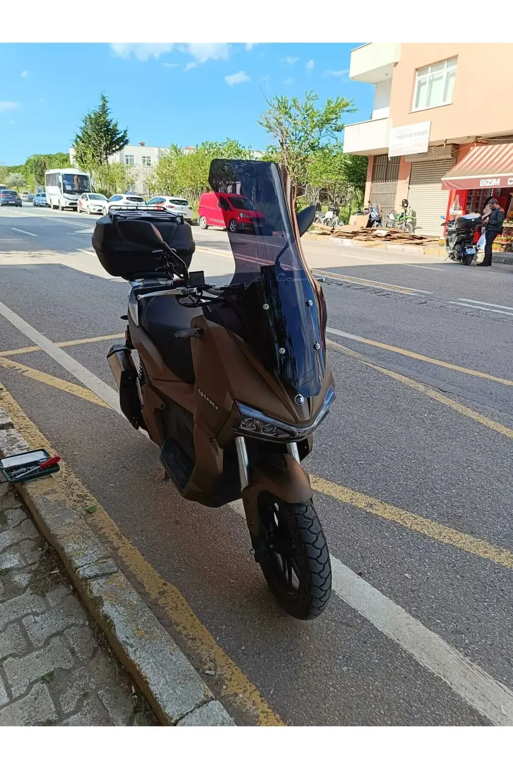 Adventure 150 Ön Cam 2021 2024 Model 78cm Siyah Renkli 4mm UZUN C