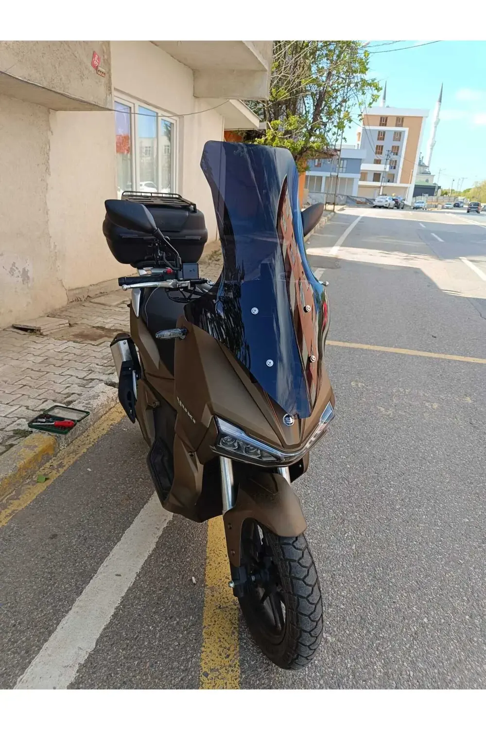 Adventure 150 Ön Cam 2021 2024 Model 78cm Siyah Renkli 4mm UZUN C