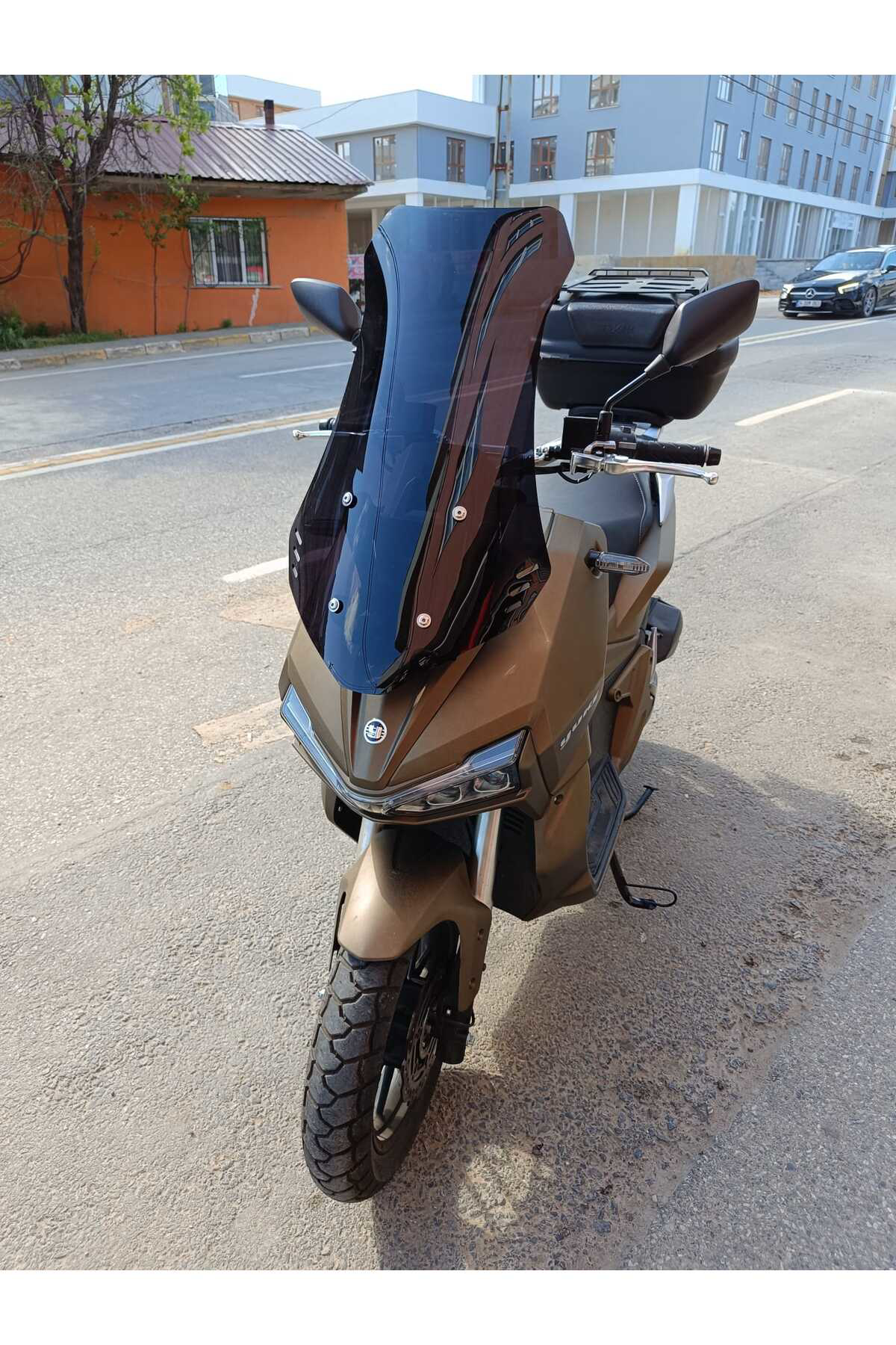 Motocam Adventure 150 Ön Cam 2021 2024 Model 65Cm Siyah Renkli 4Mm Orta B