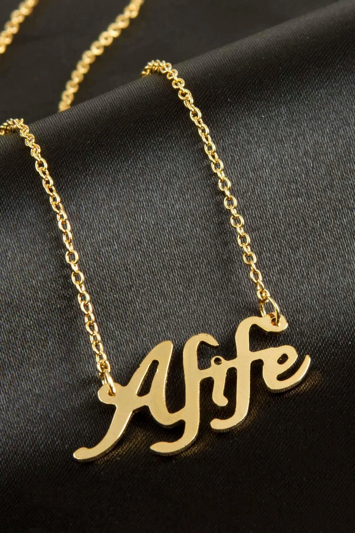 Afife Isimli Kolye (Kişiye Özel) Afife Isimli Kolye (Kişiye Özel)