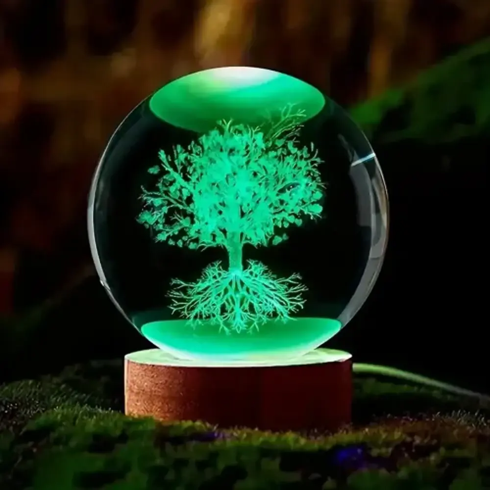 Ağaç Figürlü Plastik Altlıklı Cam Küre Ağaç Figürlü Plastik Altlıklı Cam Küre
