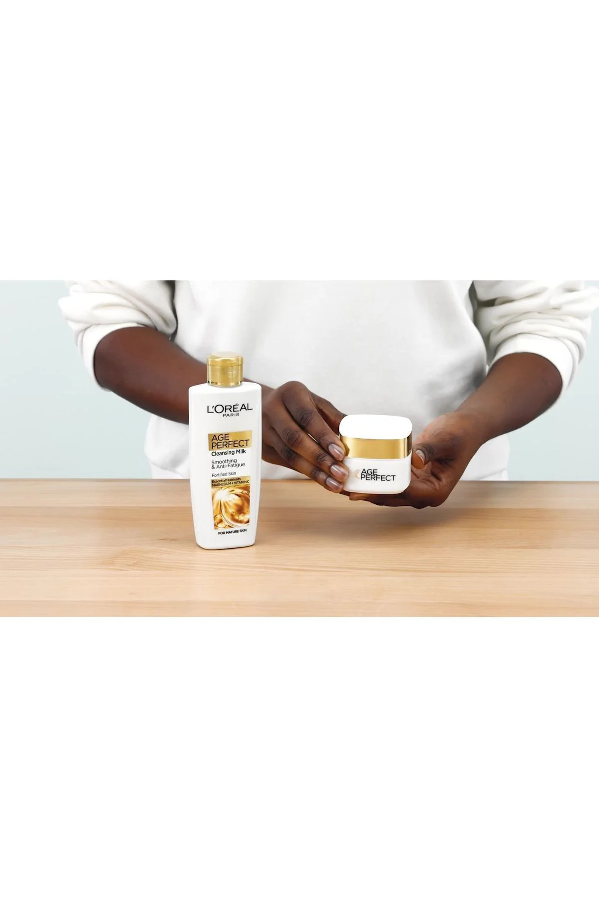 Age Perfect Temizleme Sütü 200ml Age Perfect Temizleme Sütü 200ml
