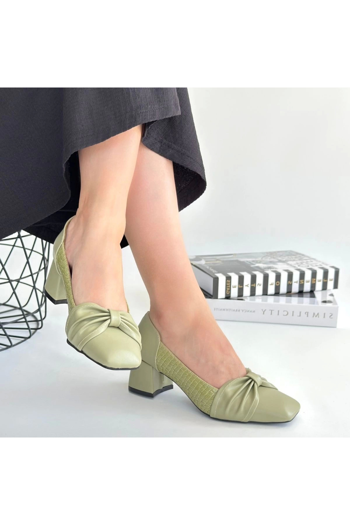Rby Agnet Yeşil Cilt Topuklu Ayakkabı