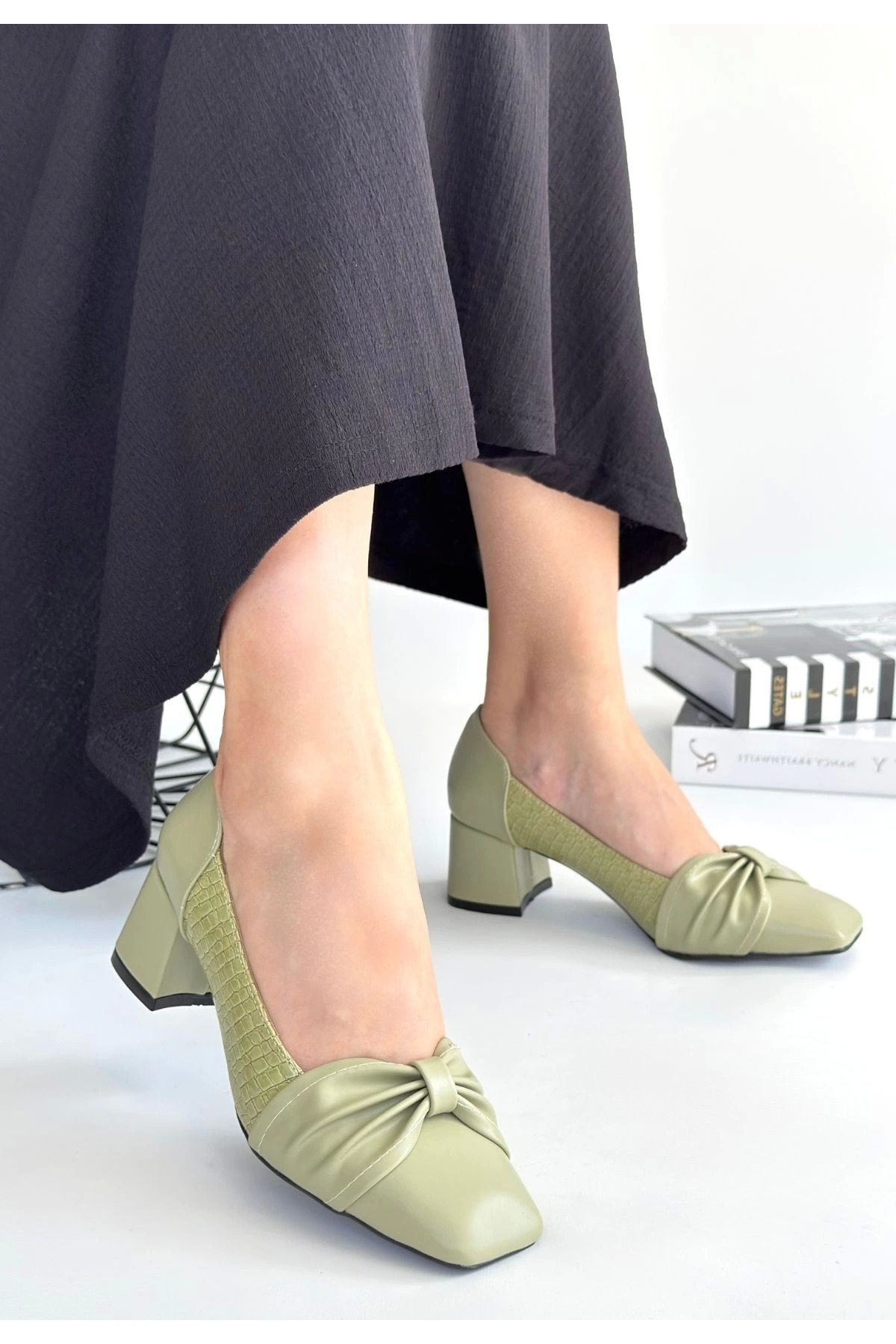 Rby Agnet Yeşil Cilt Topuklu Ayakkabı