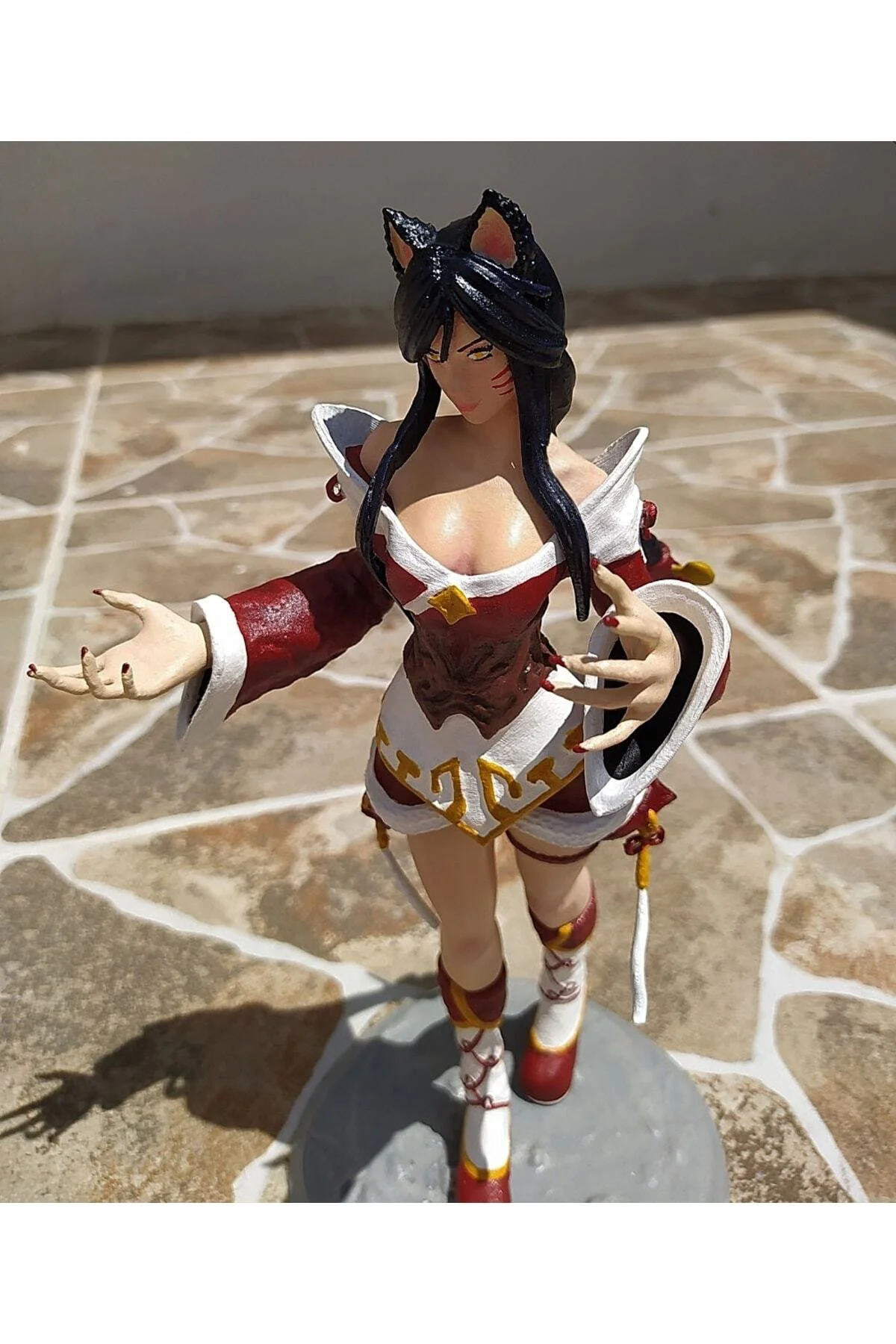 Ahri Boyalı Figür 20 cm